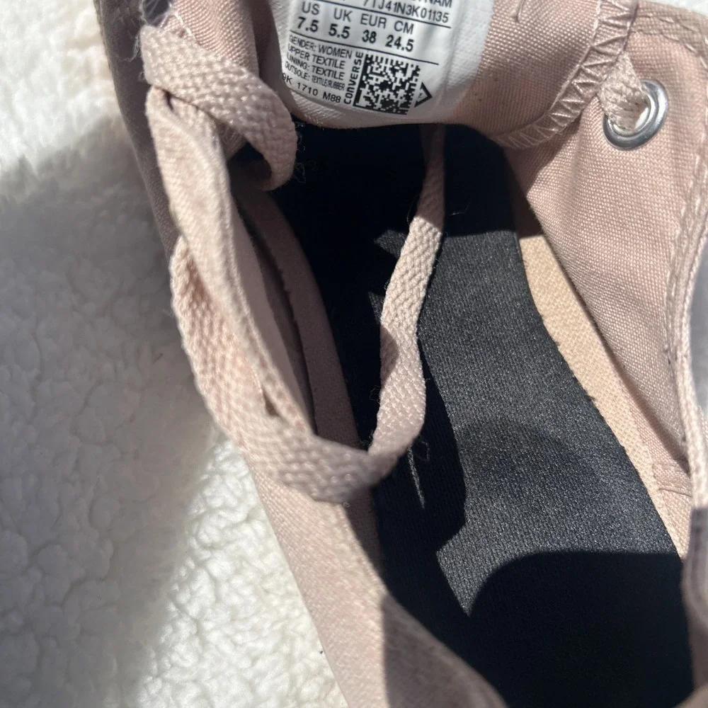Converse All Star Canvas Low Top Pink Gold Women's‎ Size US 7.5